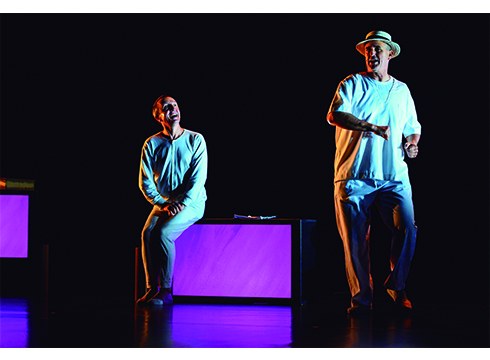 Mikel Martinez, aktorea: “Sanoa da gure kontraesanak eta argi ilunak onartzea eta haietaz barre egitea”