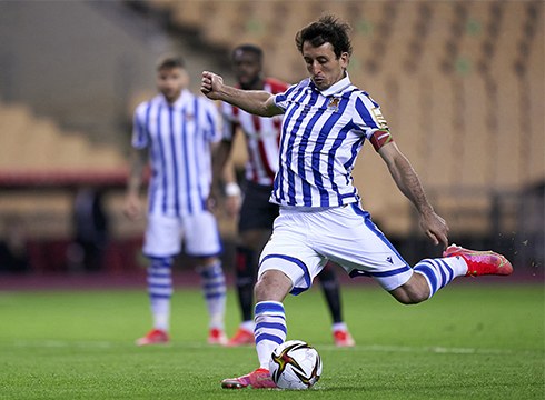 Mikel Oyarzabal: “Zelai barruan, kanpoan zein kalean oso baloratua eta maitatua sentitzen naiz”