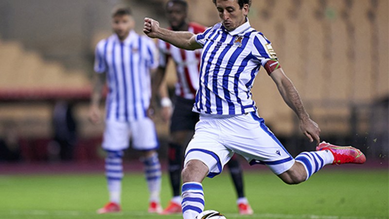 Mikel Oyarzabal: “Zelai barruan, kanpoan zein kalean oso baloratua eta maitatua sentitzen naiz”