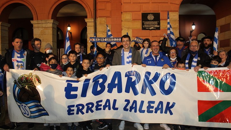 Mikel Oyarzabali omenaldia