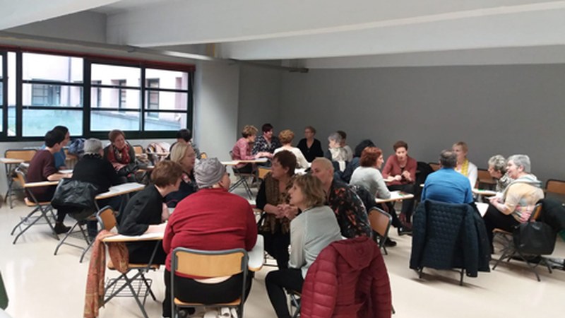 Minbizia mintzagai izan zen atzo Portalean, Minbiziaren Aurkako Munduko Egunean