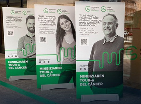 Minbiziaren Aurkako Gipuzkoako Elkartearen erakusketa ibiltaria bihar goizean Untzagan egongo da