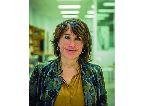 Mirene Begiristain, ekonomian doktorea: “Lehen, baserria bizimodua zen, eta orain gehiago da ogibidea”