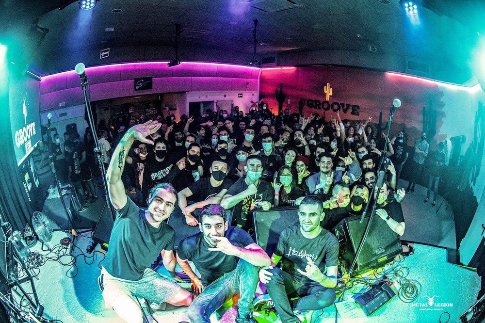 ‘Mise en Abyme’ taldeak disko berriko lehen singlea kaleratu du