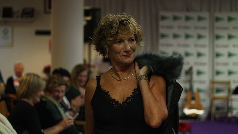 Moda desfilea Untzagako jubilatu etxean