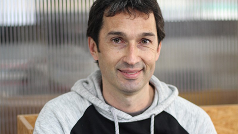 Oier Araolaza: “Munduaren konfigurazioa aldatzen ez dugun bitartean, nekez saihestuko dugu horrelako beste pandemia bat”