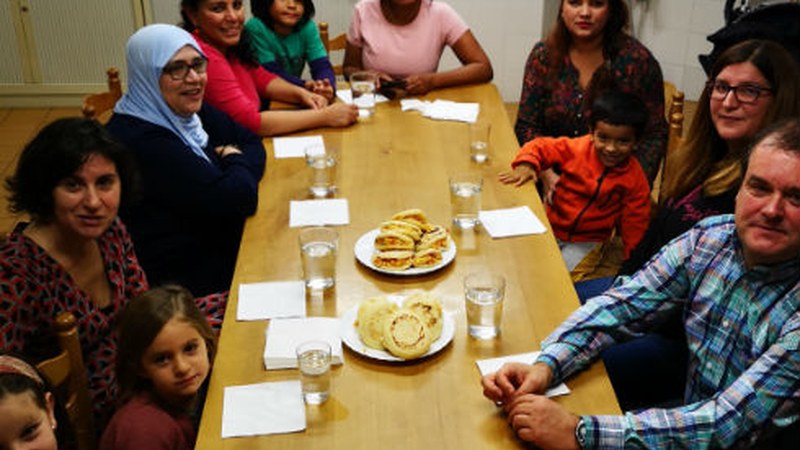 Munduko Janarien tailerrean Venezuelako arepak egin zituzten