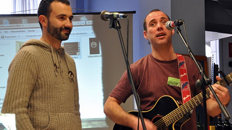 “Munduko musikekin bertsotan” arituko dira Oskar Estanga eta Jon Martin gaur iluntzean Rugby taldekoen karpan