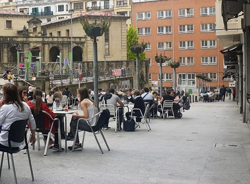 Murrizketa guztiak bertan behera laga ditu Labik