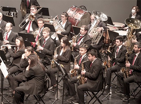 Musika Bandak Eibarko eta Soraluzeko musika eskoletako ikasleekin joko du domekan