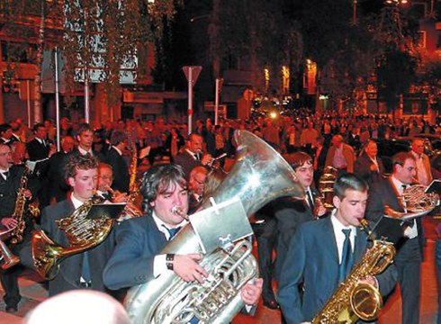 Musika Bandak Santa Zezilia Serenata eskainiko du bihar gauez