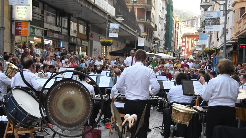 Musika Bandak Udaberriko Kontzertua eskainiko du domekan