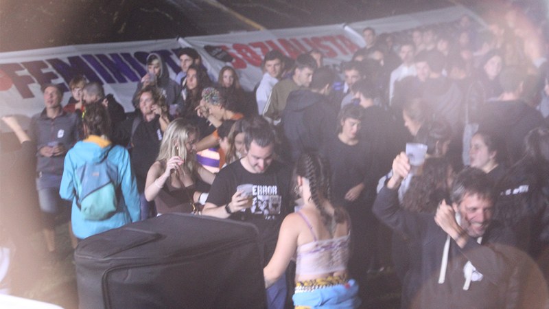 Musika eskaintza zabala Arraten