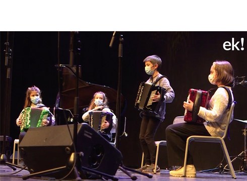 [BIDEOA] Musika Eskolaren Gabonetako kontzertua izan zen atzo