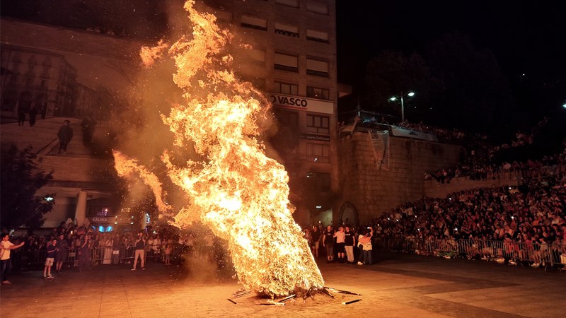 Musika eta dantza Eibarko San Juan Suaren inguruan