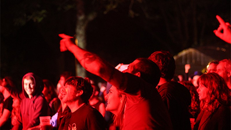 Musika jaialdien antzera Arrateko zelaian