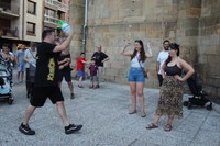 Musika, umeentzako ekintzak eta Drag tailerra nagusi San Juan eguneko arratsaldean