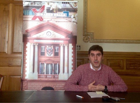 Nagusientzat zerbitzua eskaintzen dutenentzat bilera deitu dute eguaztenerako