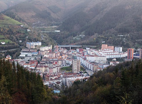 Nahiz eta eremu gorrian egon, Eibartik irten daiteke
