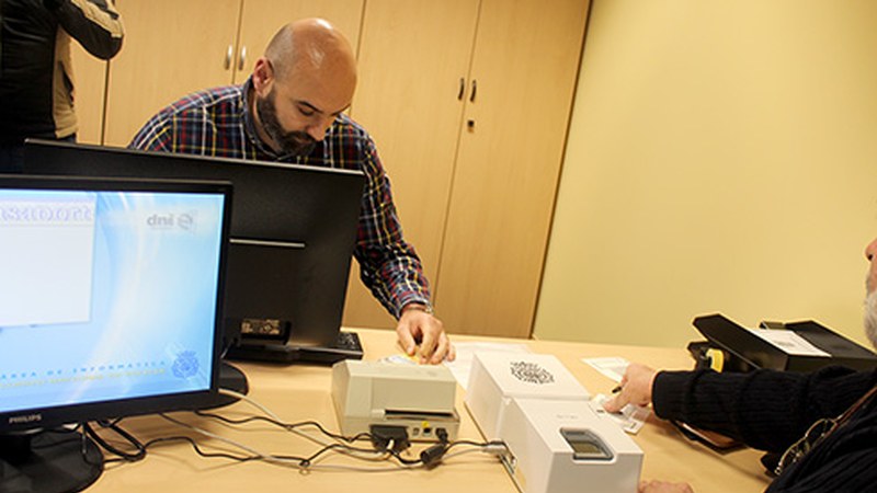 NAN eta Pasaportearen bulegoa arratsaldeetan ere zabalik egongo da