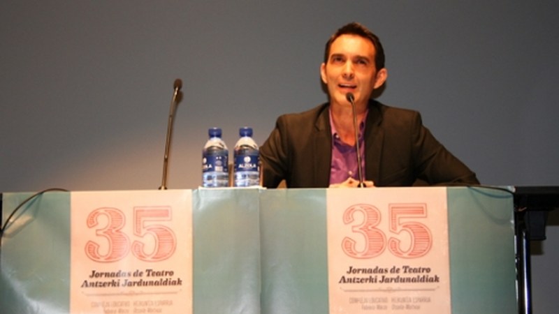 Narruzko Zezen lehiaketako irabazleei saria eman zien Rubiok