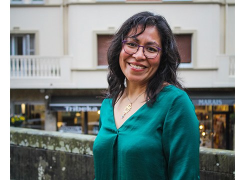 Nathali Chuchon, Peruko ahots eztitsua