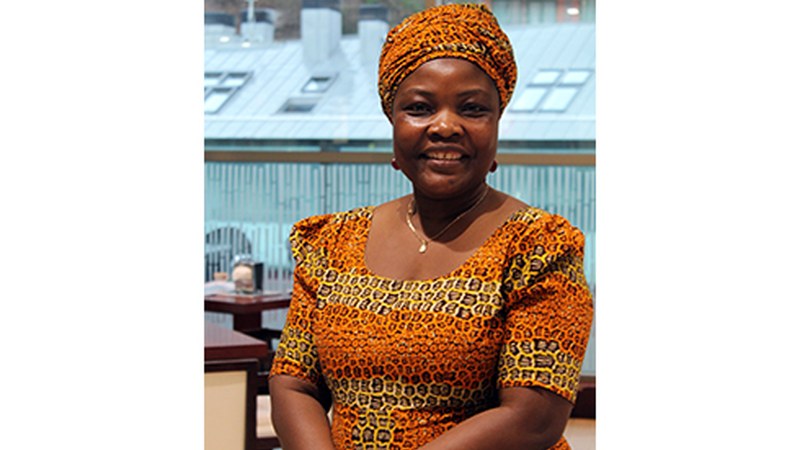 Negu grisari, jantzi biziak