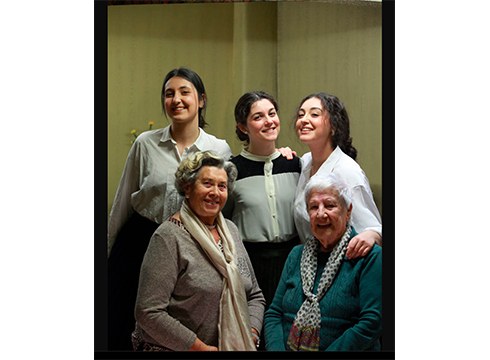 Neledantza taldeak ikuskizuna eskainiko du bihar Goi Argi elkartean