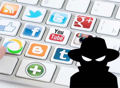 Nerabeen gurasoei zuzendutako "Sare sozialen erabilera desegokien arriskuak" hitzaldia emango dute bihar