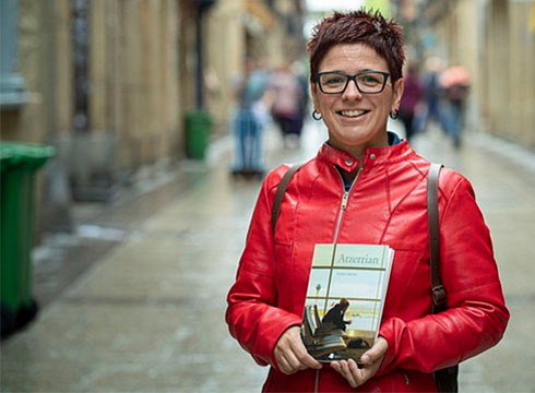 Nerea Balda, idazlea: “Irakurle bakoitzak bere ikuspuntutik eta esperientziatik irakurtzen du”
