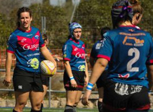 Nerea Garcia errugbilariak Las Leonas selekzioarekin debutatu zuen