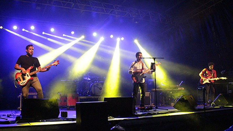 New Straits taldearen kontzertua, azaroaren 1ean Coliseo antzokian