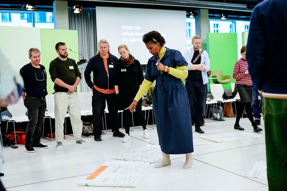 Nontokozo Sabic: “Arrazista ez izatea kontzeptu hutsala da, gertatzen ari dena ulertzeko lehen fasea soilik”