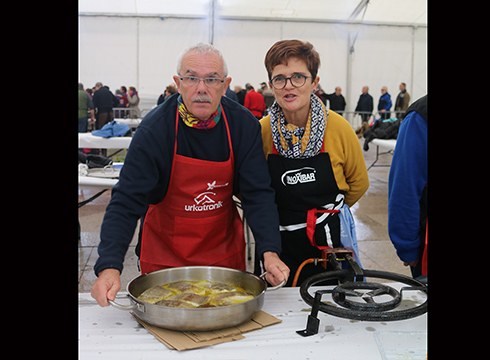 Norberto Ojanguren eta Ana Cristina Laskurain nagusitu ziren atzoko Bakailao Txapelketan