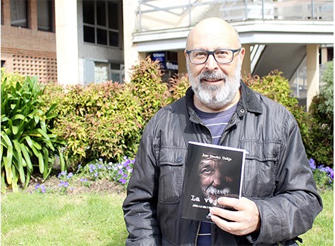 “Nuevos hábitos, ¿nuevas locuras?” liburua aurkeztuko du eguenean Juan Sanchez Vallejok