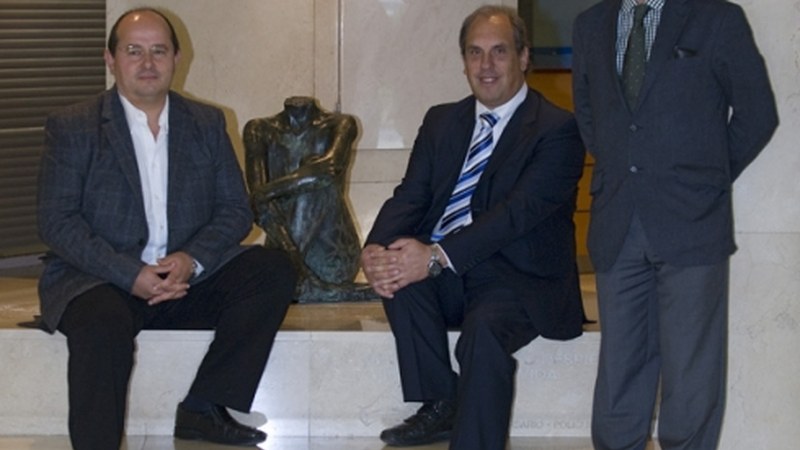 Obesitateari aurre egiteko kirurgiari buruzko hitzaldia