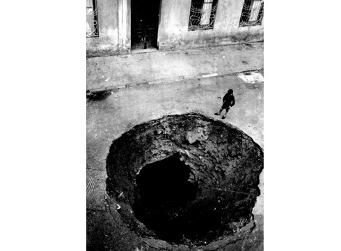 "O’Donell kaleko bonba: lehertu zen ala ez?" Apirilaren 12an, Eibarko udal Artxiboan. Izenak emateko epea zabalik