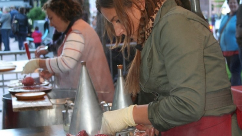 Olagarro zaporeko jaiak Urkizura bueltan