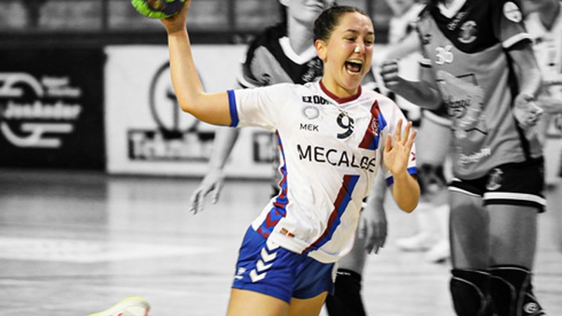 Olatu aparretan jarraitzeko asmoarekin kantxaratuko dira Eibar Eskubaloiko talde nagusiak