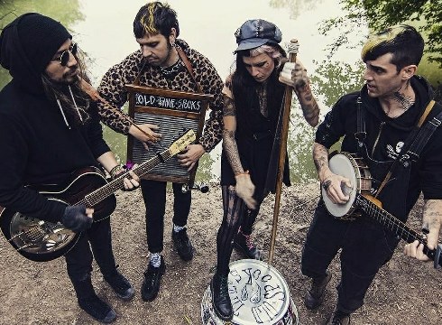 Old Time Spooks eta Goiatz Dutto arituko dira zuzenean gaur Zai Zoi tabernan