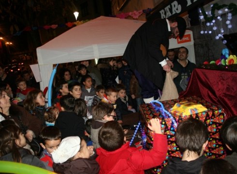 Olentzero barixakuan ailegatu zen Ibarkurutzera