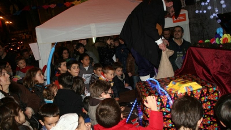 Olentzero barixakuan ailegatu zen Ibarkurutzera