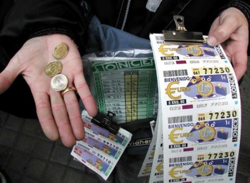 ONCEren Kupoiak 350.000 euroko saria laga zuen bart Eibarren