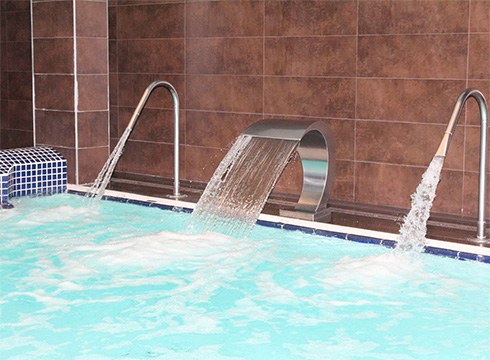 Orbea kiroldegiko spa itxita dago, matxura baten eraginez