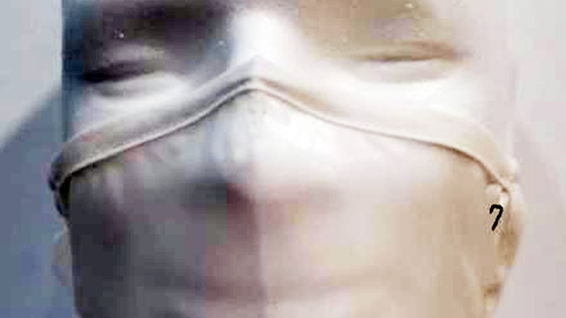 Orlegia Arrasateko enpresak maskarilla gardenei buruzko bi hedabideetako informazioa gezurtatu du