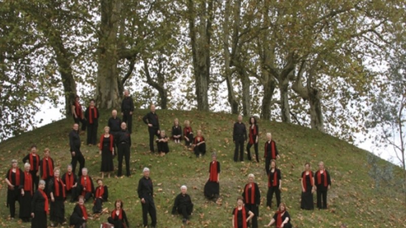 Orth'en Sol eta Goruntz abesbatzen kontzertua domekan