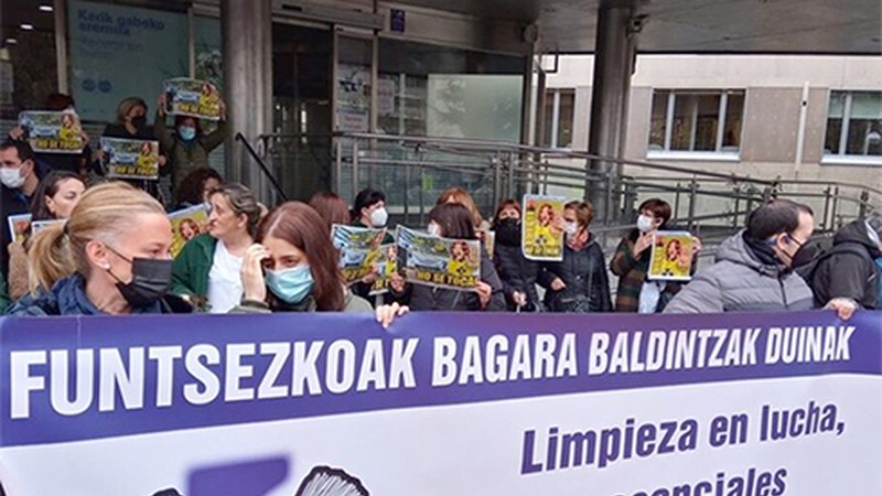 Osakidetzako garbikuntzako langileek bi asteko greba hasi dute gaur