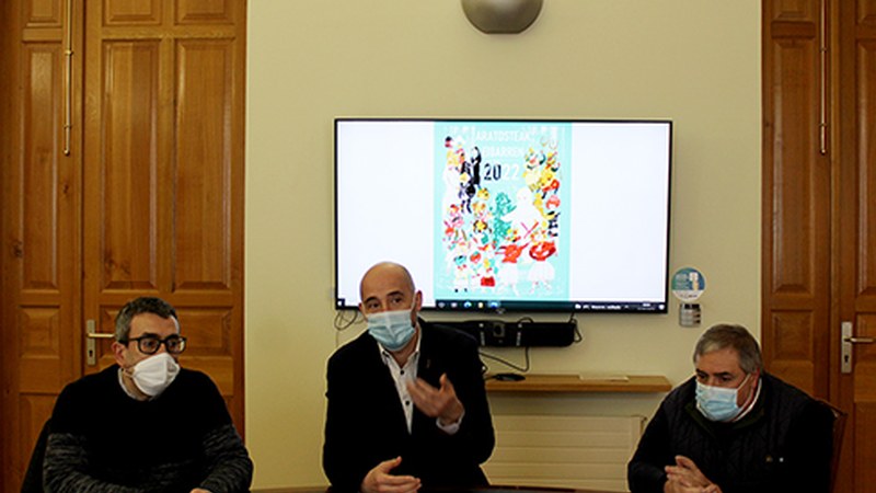 Osasun egoerara moldatutako egitaraua prestatzen ari dira Aratosteetarako