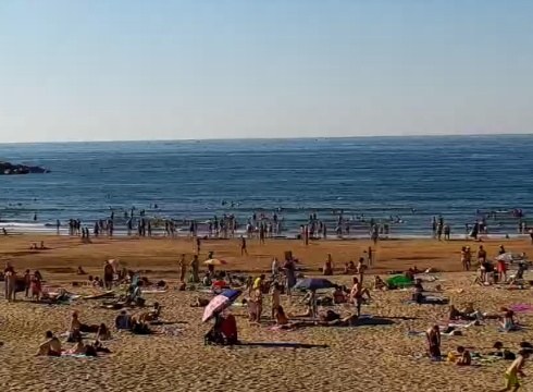 Osasun Sailak hondartzak erabiltzeko gomendioak betetzea eskatu du