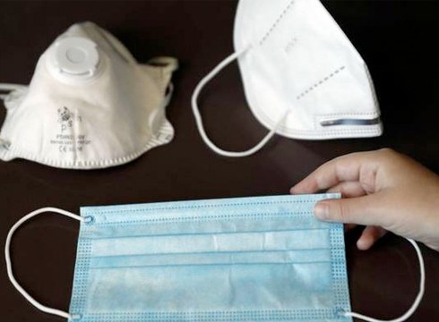 Otsailaren 8tik aurrera ez da derrigorrezkoa izango garraio publikoan maskara erabiltzea